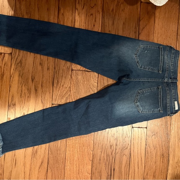 Just USA size 2 jeans with holes at knee & frayed edges, faded, cute & comfy - Picture 4 of 6